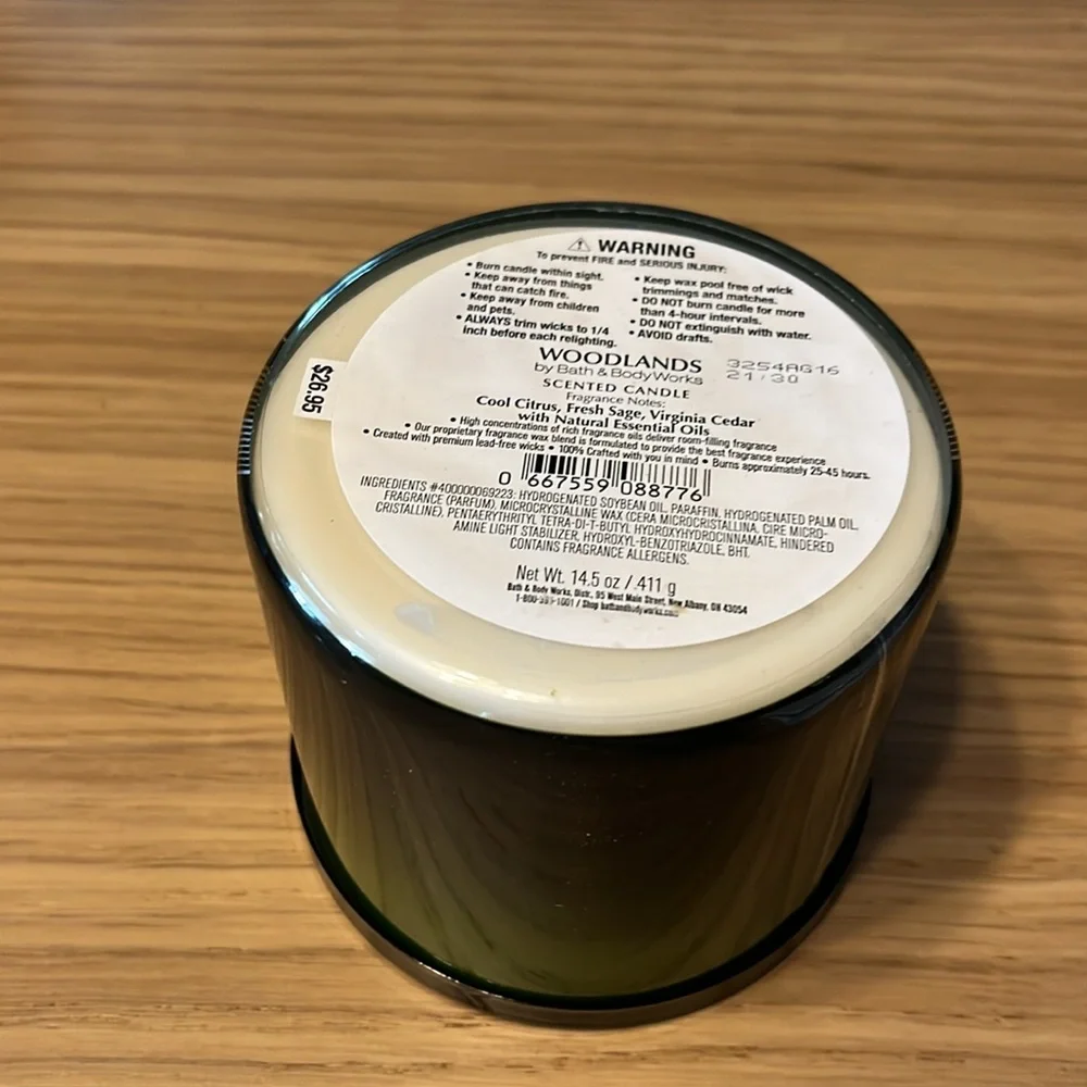 Bath & Bath Works 3 Wick Candle. Woodlands.